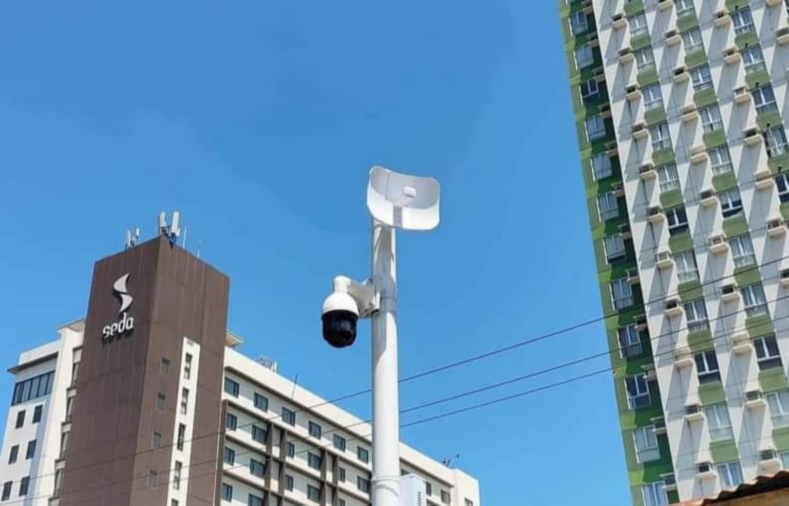 PTZ wireless CCTV camera on a pole